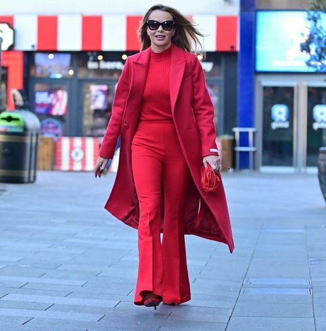 術後シーメールオンリーファンズ アート裸 画像