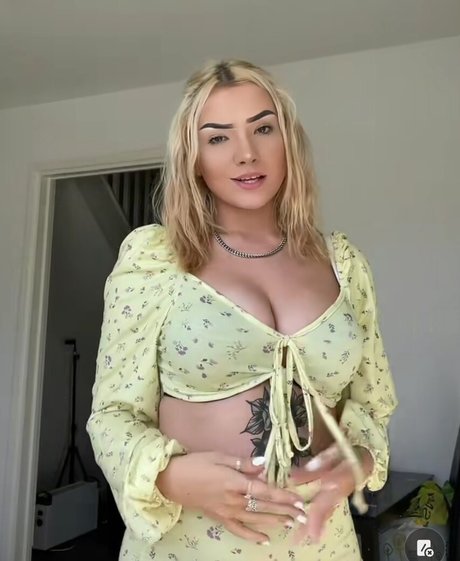 Mirrorgirlkim 素敵なモデル 写真