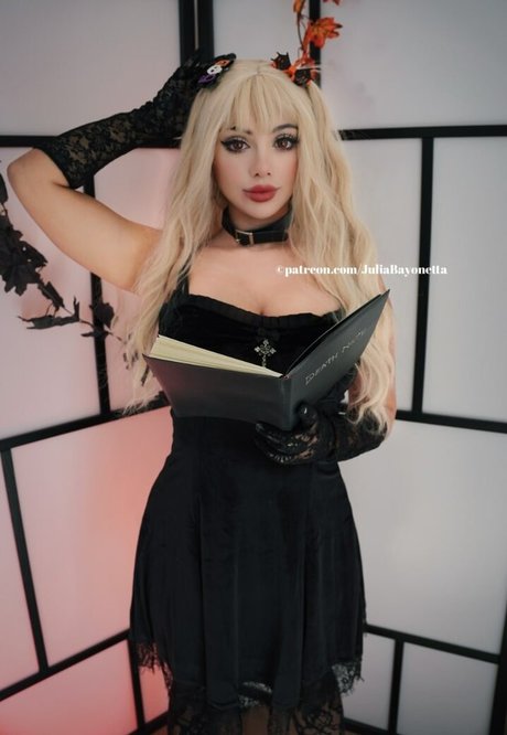 黒檀の足 オンリーファンズ アートポルノ 写真