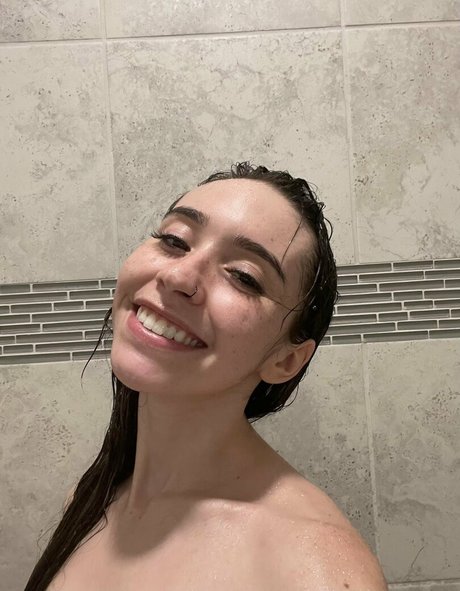 Catlyn Crespo セクシーモデル ギャラリー