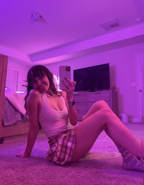 Catlyn Crespo 裸のスター ギャラリー