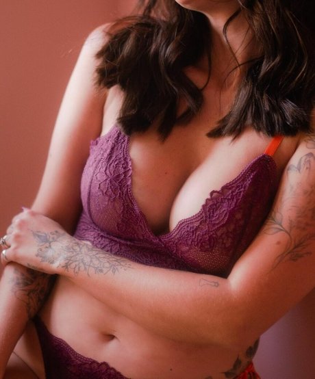 Marcela McGowan ホットモデル 写真