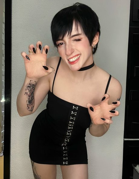 Akemy Sama 高品質モデル 写真