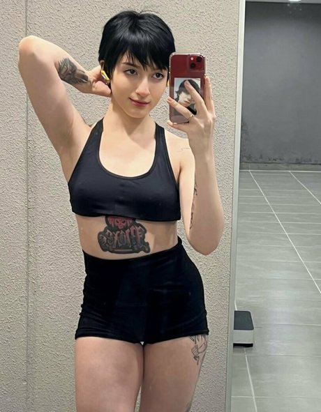 ラテン系ママオンリーファンズ アートxxx 写真