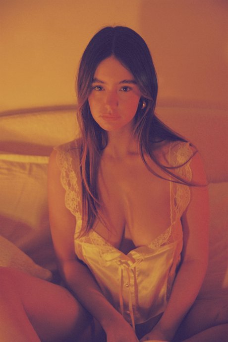 Ella Cervetto アダルトスター 写真