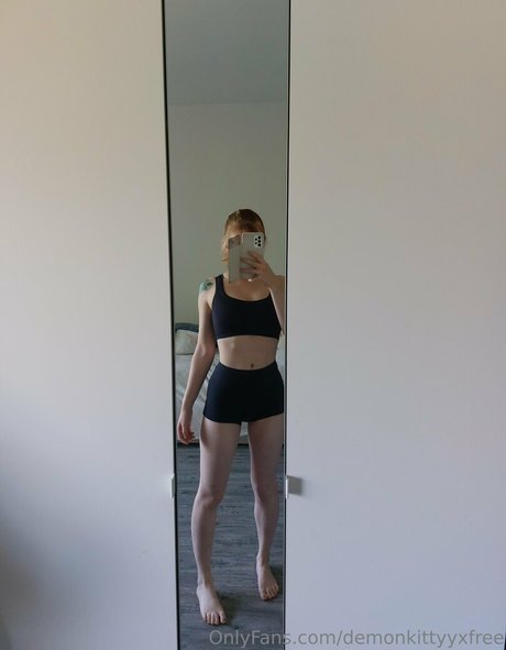 裸ヨガオンリーファンズ セックス 写真