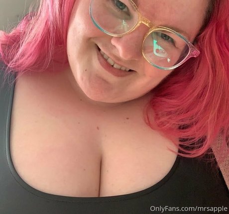 アラブの猫オンリーファンズ ホットセクシー 写真