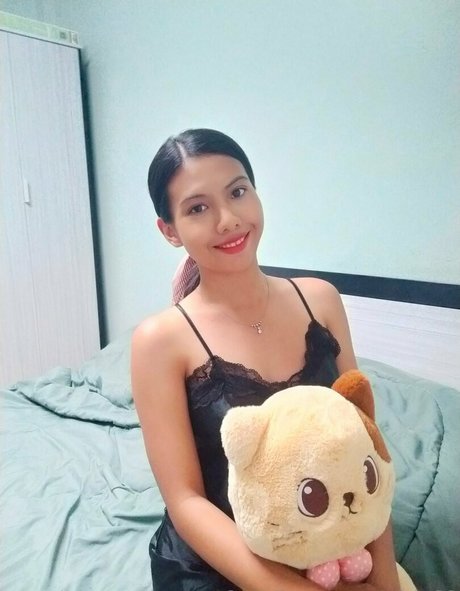 ploy69 ヌード女優 ギャラリー