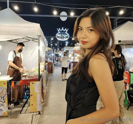 最もホットな女の子オンリーファンズ セクシー裸 ギャラリー