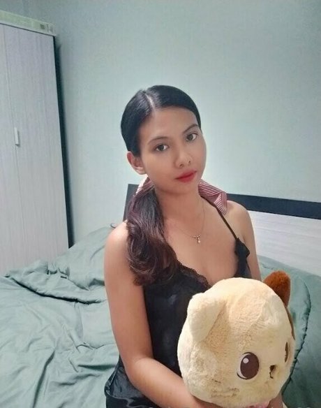 ploy69 エロティックなポルノスター 写真
