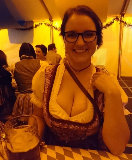silvi silvilein エロティック女優 写真