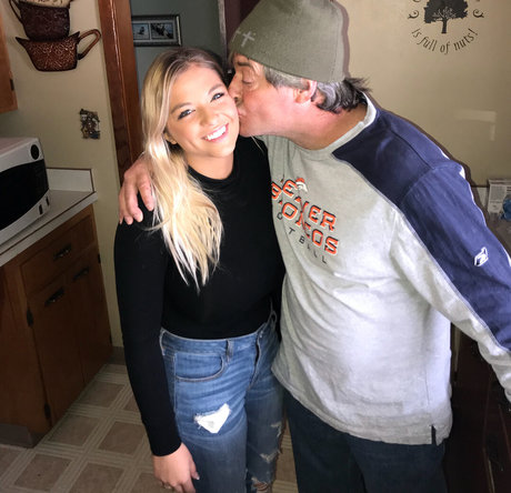 McKenna DeMoe トップモデル 写真