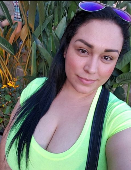 E Casey かわいいポルノスター 画像