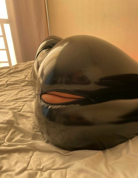 ティーンフィンガリングオンリーファンズ 美しいポルノ 画像