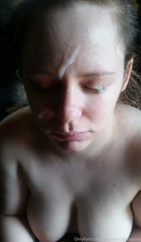 lilithcrossbones ポルノスター 素敵 ギャラリー