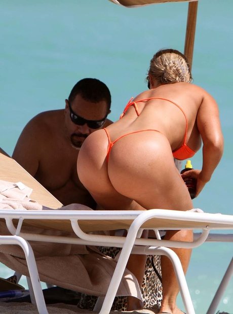 Nicole Coco Austin top profile image