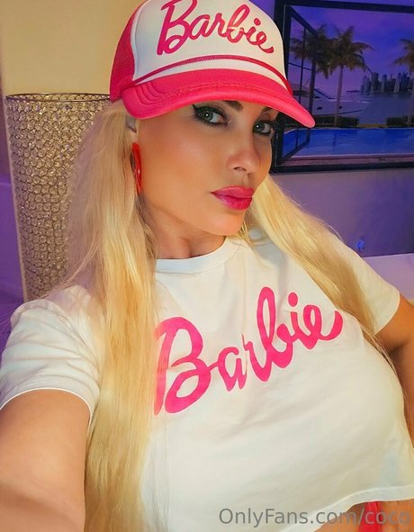 Nicole Coco Austin ポルノスター パーフェクト 写真