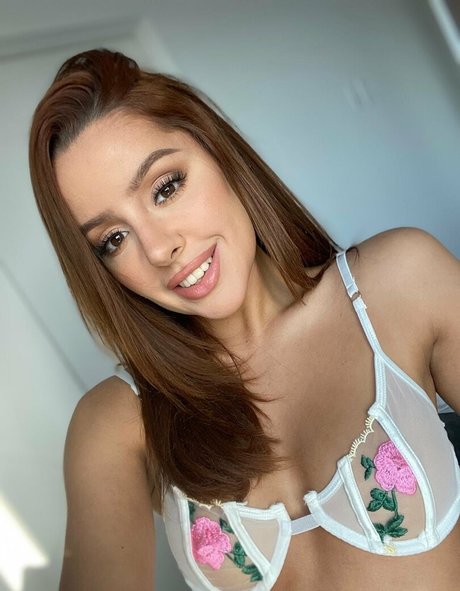 vannabardot2 ポルノスター 裸 画像