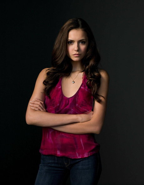 Nina Dobrev アダルトモデル 写真