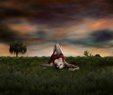 Nina Dobrev 独占モデル ギャラリー