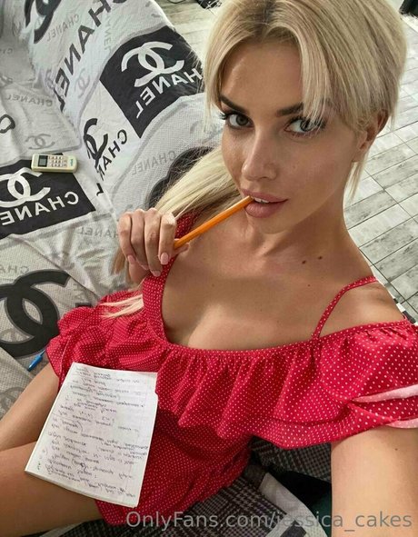 jessica cakes ポルノスター 裸 画像