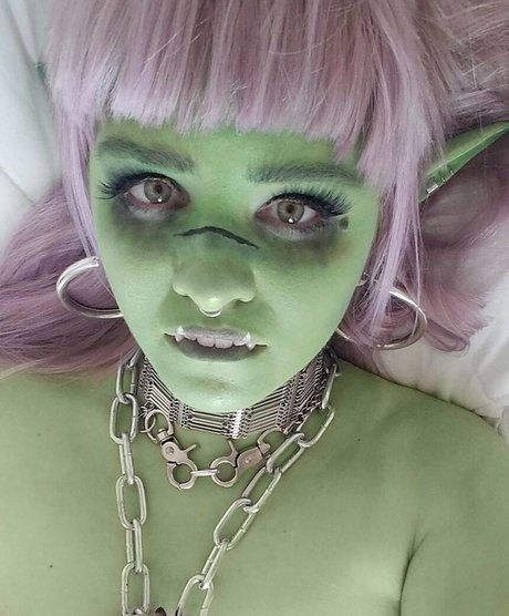Sleeves The Goblin アートスター 写真