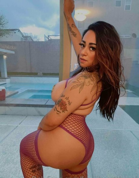 freeiiheartthazel セクシーモデル 写真