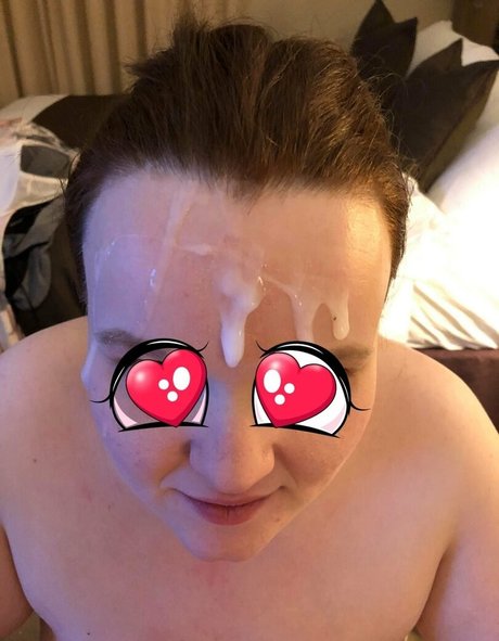 フェラチオ自撮りオンリーファンズ アートヌード ギャラリー