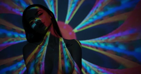 巻き毛のティーンズオンリーファンズ ポルノ 画像