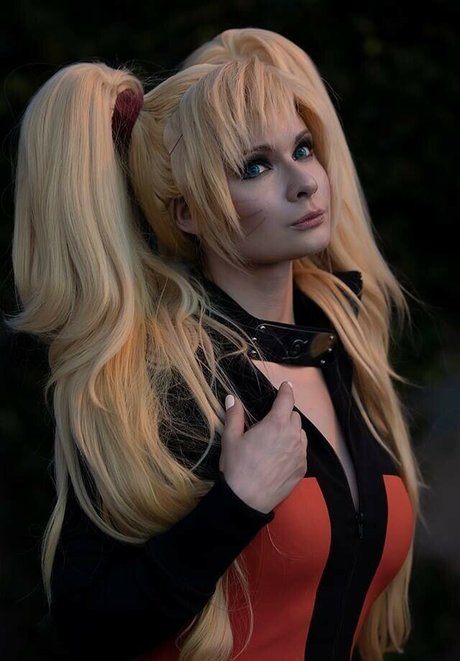 Jannet In Cosplay ホットモデル 写真