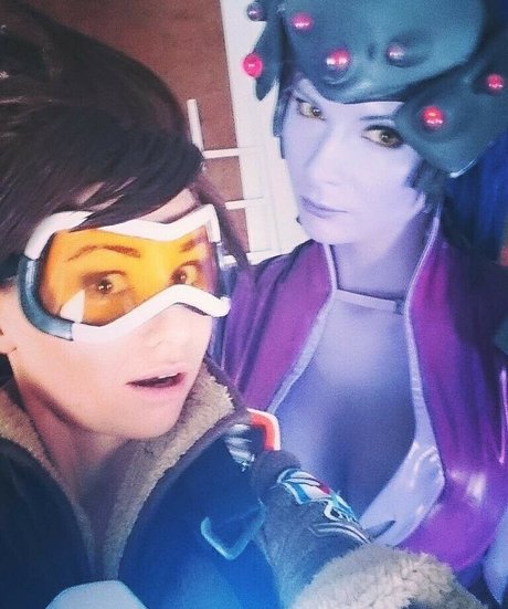 Jannet In Cosplay 裸の女優 画像