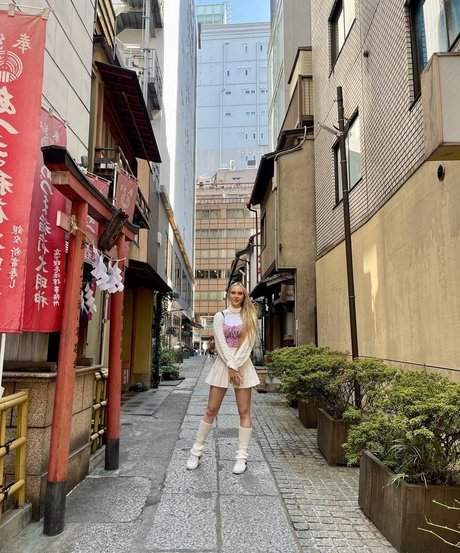 金髪巨乳オンリーファンズ 美しいxxx 写真