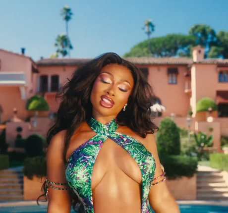 フェラチオ アジア人 オンリーファンズ 可愛い 画像