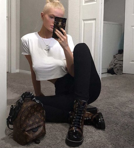 ナチュラルガールズオンリーファン セクシーxxx ギャラリー