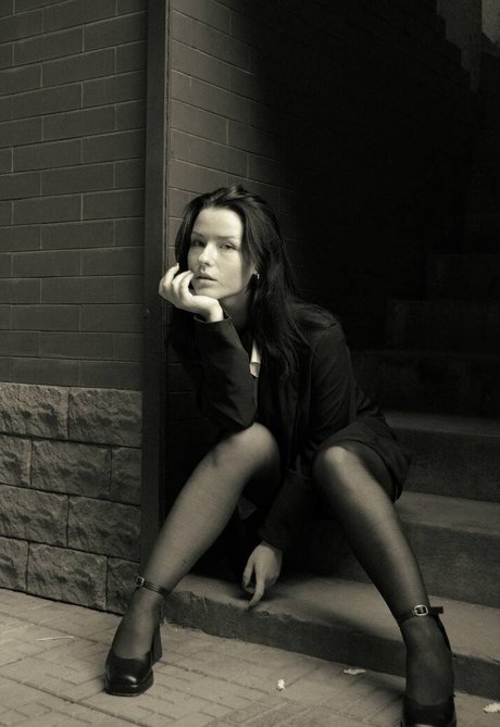 ママの足オンリーファンズ アートポルノ ギャラリー