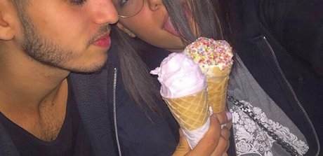 曲線美のラテン系オンリーファンズ ホットxxx 画像