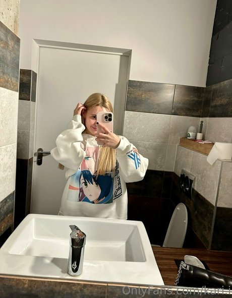 Kari i ヌード女優 アーカイブ