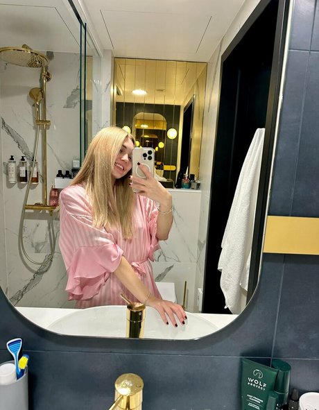 Kari i ホット女優 画像