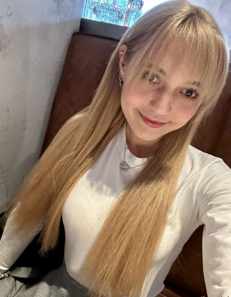 曲線美のクーガーオンリーファンズ 無料セクシー アーカイブ