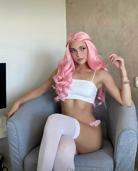Kari i エロティックモデル 画像