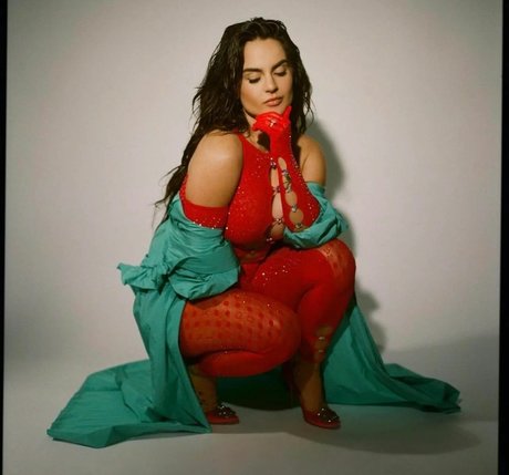 アナルトランスオンリーファンズ 可愛い 写真