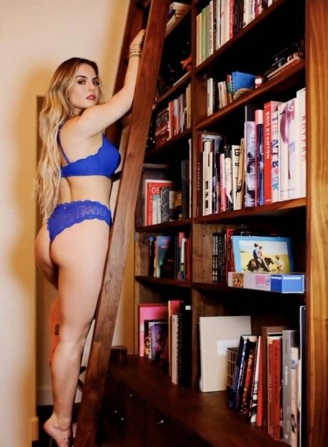 Jojo Levesque 女優 ギャラリー