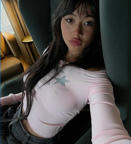 Radvxz セクシーモデル 画像