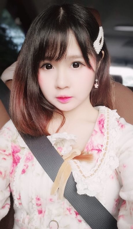 Clarissa Punipun ホットスター 写真