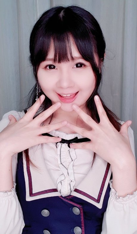 Clarissa Punipun 素敵なポルノスター 写真