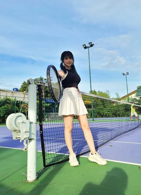 Clarissa Punipun エロティックなスター ギャラリー