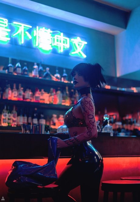 ギャングオンリーファン ポルノ 写真