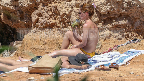 女神オンリーファン 裸 画像