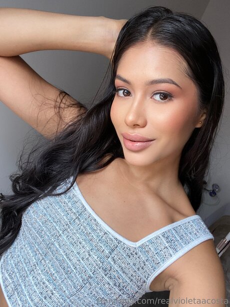 Realvioletaacosta 独占ポルノスター 画像