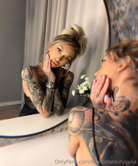 Nikolnatu 無料女優 写真